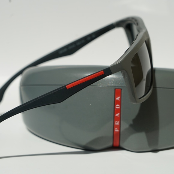 BRAND NEW PRADA UNISEX SUNGLASSES - Picture 3 of 7